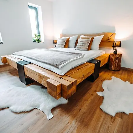 Goat's Paradise Lodge *